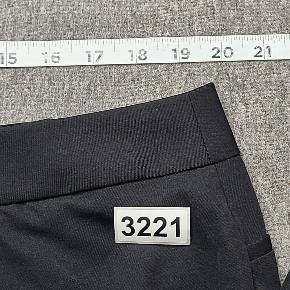 Liz Claiborne Audra Trouser Women 18P Short Black New Mid-Rise Straight Leg - Picture 9 of 9